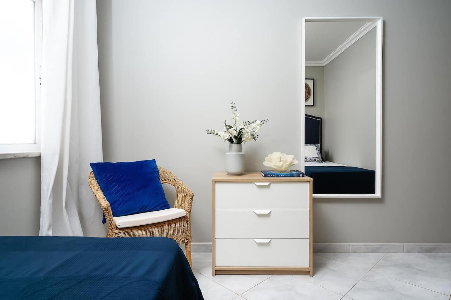 Spacious&Bright2Bedroom Apt Near Beaches,Sleeps 6 Portimão Exteriör bild