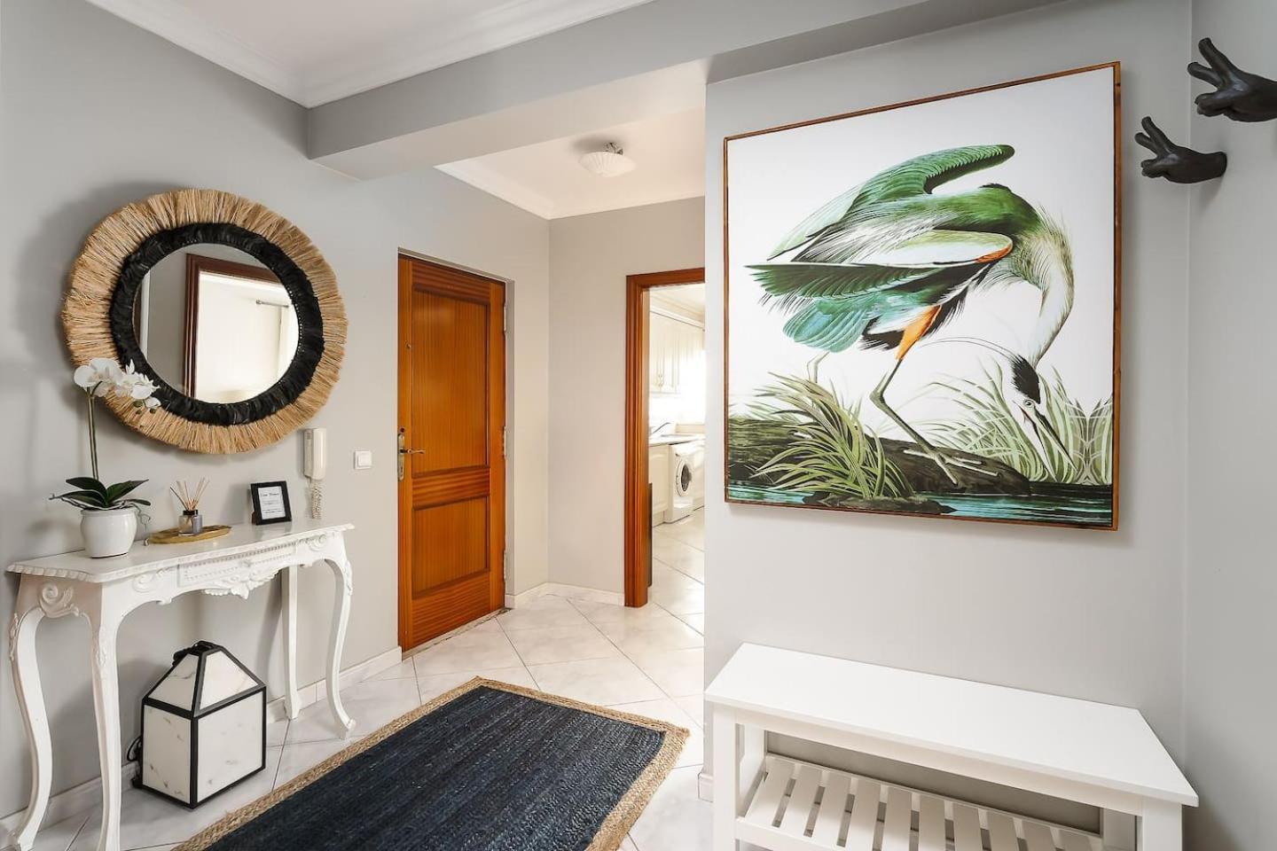 Spacious&Bright2Bedroom Apt Near Beaches,Sleeps 6 Portimão Exteriör bild