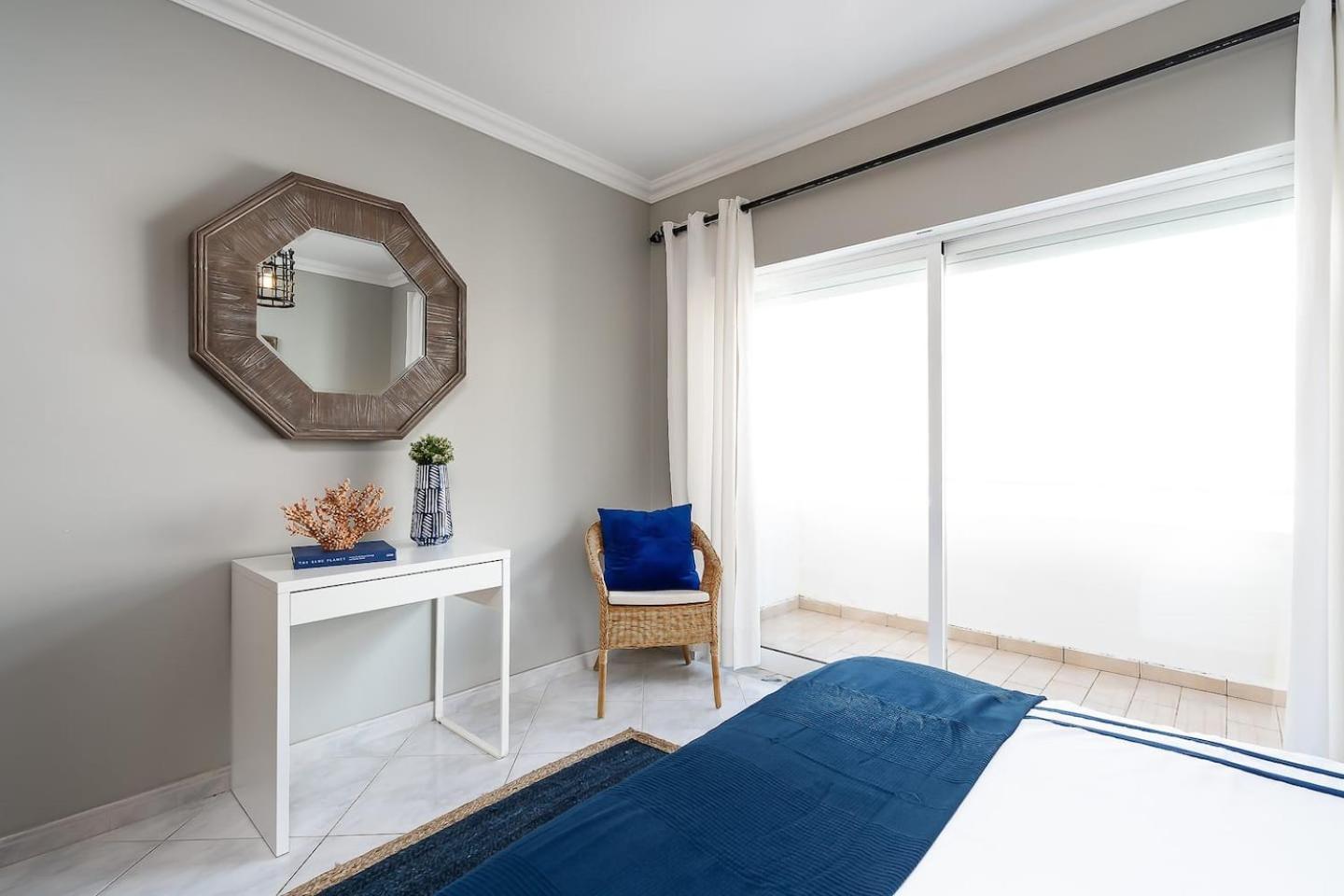 Spacious&Bright2Bedroom Apt Near Beaches,Sleeps 6 Portimão Exteriör bild